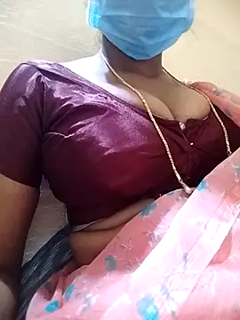 Snapshot of Jyotilakshmi chatting on 11.05.25 Jyotilakshmi online show from 11.05.25