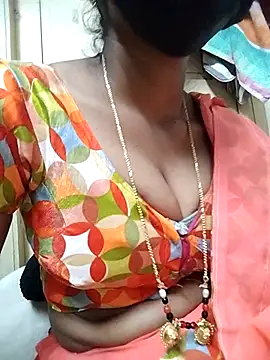 Snapshot of Jyotilakshmi chatting on 12.22.25 Jyotilakshmi online show from 12.22.25