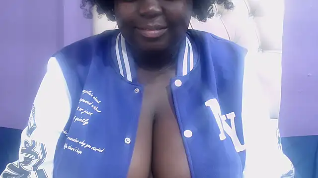 Snapshot of DARKGIANTMELANIN chatting on 04.25.26 DARKGIANTMELANIN online show from 04.25.26