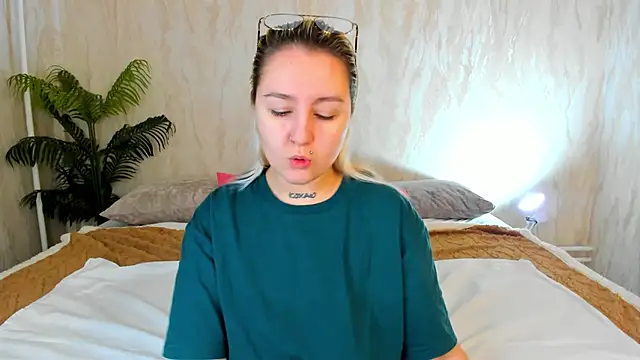 Debbie Taylor online show from 10.13.25