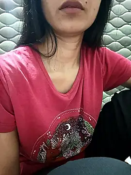 Snapshot of Rajni-Mehra chatting on 01.15.26 Rajni-Mehra online show from 01.15.26