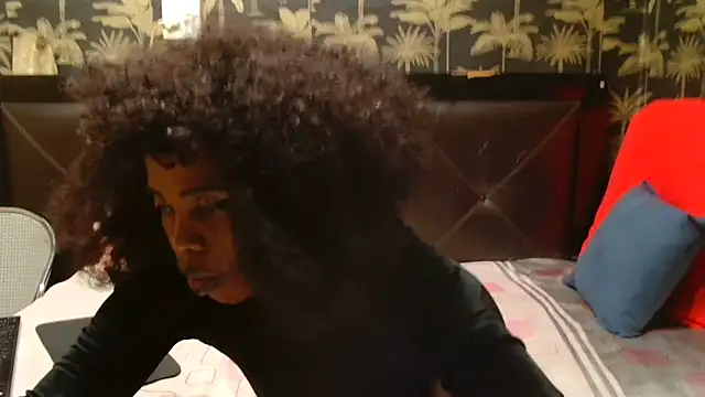 SweetHotLipsX39 online show from 02.19.25