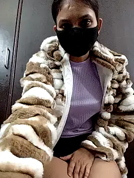 Snapshot of SHALU-KUMARI chatting on 12.13.24 SHALU-KUMARI online show from 12.13.24