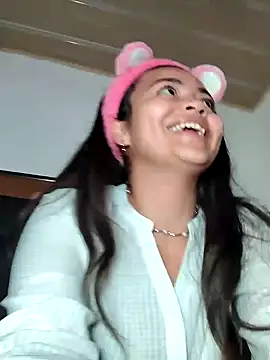 KimDevinne online show from 02.03.25