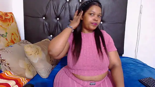 BigbootyNickyx online show from 09.13.25