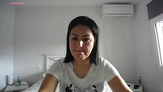 Snapshot of Sofiiaa_Cooper chatting on 02.05.26 Sofiiaa Cooper online show from 02.05.26