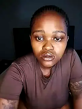 Snapshot of ThickPearlx23 chatting on 02.01.26 ThickPearlx23 online show from 02.01.26