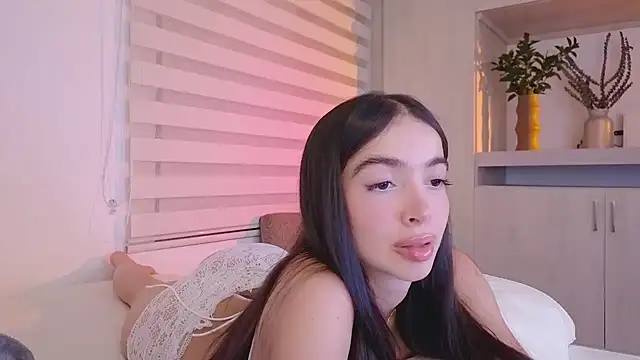 Siny Moore online show from 03.15.25