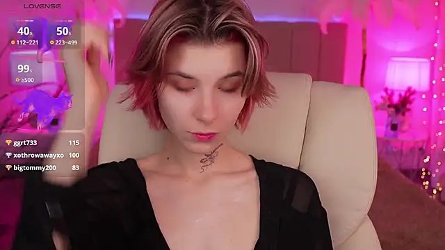 HaylaAmber online show from 12.14.24