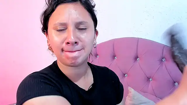 Mila nixon02 online show from 12.08.24