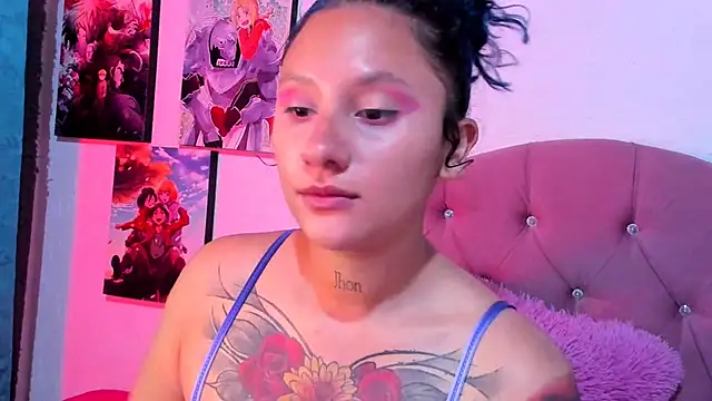 Snapshot of Mila_nixon02 chatting on 04.19.26 Mila nixon02 online show from 04.19.26
