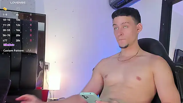 JadeSmiith  online show from 03.19.25