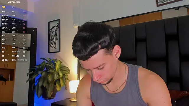 JadeSmiith  online show from 09.29.25