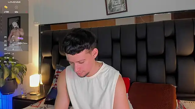 JadeSmiith  online show from 10.18.25