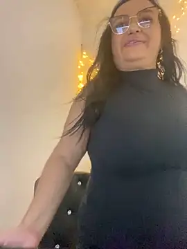 Snapshot of Gia_Nahomi chatting on 12.03.24 Gia Nahomi online show from 12.03.24