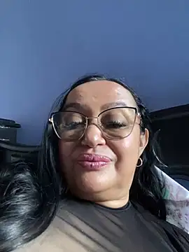 Snapshot of Gia_Nahomi chatting on 12.13.24 Gia Nahomi online show from 12.13.24