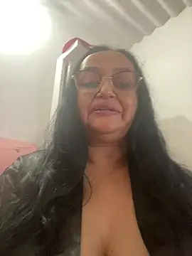 Snapshot of Gia_Nahomi chatting on 01.08.25 Gia Nahomi online show from 01.08.25