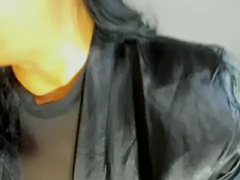 Snapshot of Gia_Nahomi chatting on 03.05.25 Gia Nahomi online show from 03.05.25