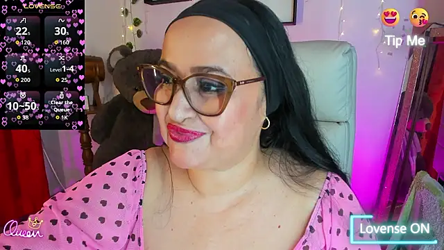 Gia Nahomi online show from 03.05.26