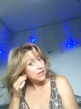 almaluna7 online show from 02.04.25