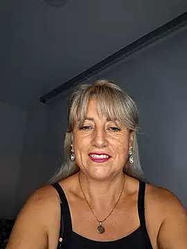 almaluna7 online show from 02.07.26