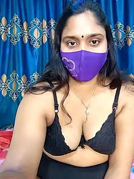 Hot Maleka online show from 02.24.25