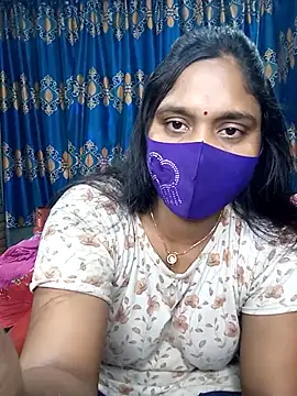 Hot Maleka online show from 03.15.25