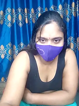 Hot Maleka online show from 03.19.25