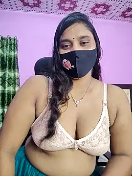 Hot Maleka online show from 10.21.25
