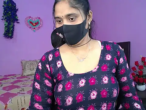 Snapshot of Hot_Maleka chatting on 03.06.26 Hot Maleka online show from 03.06.26