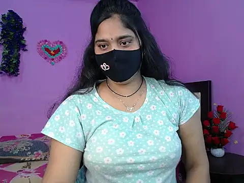 Snapshot of Hot_Maleka chatting on 03.16.26 Hot Maleka online show from 03.16.26