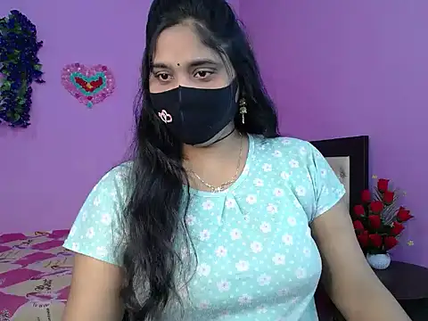 Snapshot of Hot_Maleka chatting on 03.17.26 Hot Maleka online show from 03.17.26