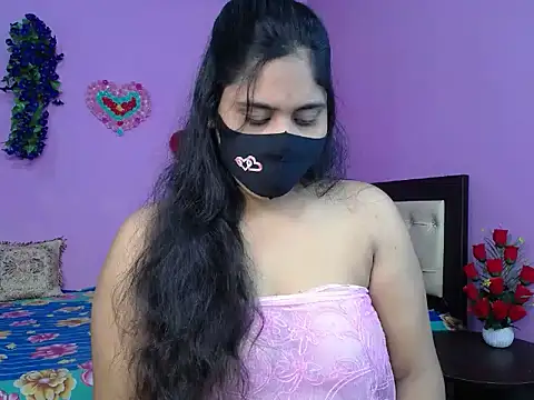Snapshot of Hot_Maleka chatting on 03.30.26 Hot Maleka online show from 03.30.26