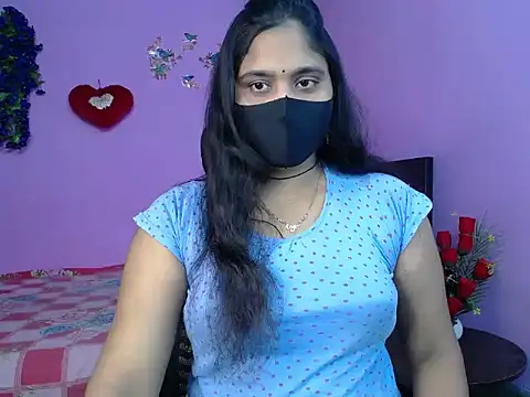 Snapshot of Hot_Maleka chatting on 04.30.26 Hot Maleka online show from 04.30.26