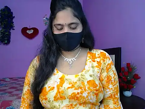 Snapshot of Hot_Maleka chatting on 05.06.26 Hot Maleka online show from 05.06.26