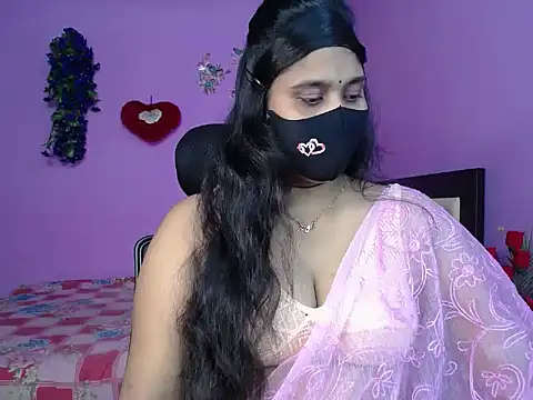 Snapshot of Hot_Maleka chatting on 05.14.26 Hot Maleka online show from 05.14.26