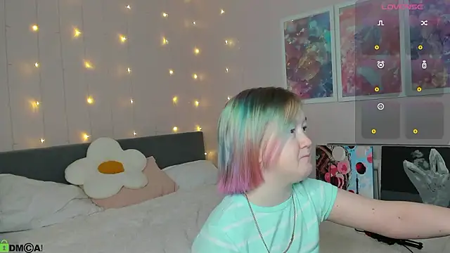 Snapshot of Sara_Robinson chatting on 02.03.26 Sara Robinson online show from 02.03.26