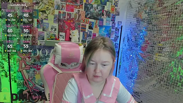 Snapshot of Sara_Robinson chatting on 02.05.26 Sara Robinson online show from 02.05.26