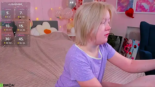 Snapshot of Sara_Robinson chatting on 02.25.26 Sara Robinson online show from 02.25.26