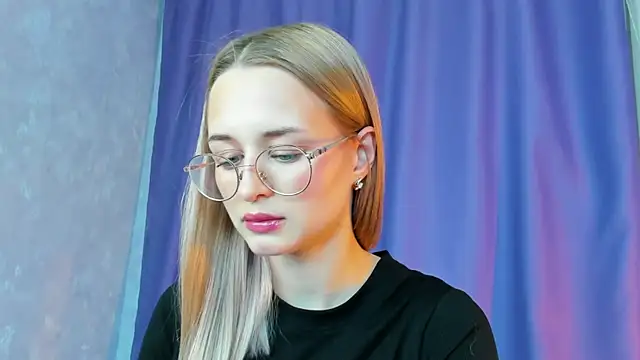 Tiffanyhunt online show from 12.11.24