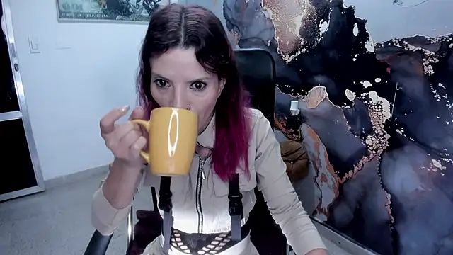 DanaaRey online show from 02.05.25