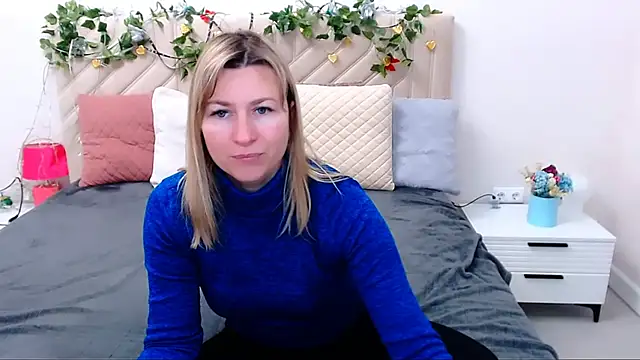 Snapshot of Incredible_Ariela chatting on 02.06.26 Incredible Ariela online show from 02.06.26