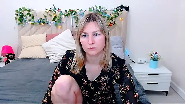 Snapshot of Incredible_Ariela chatting on 02.19.26 Incredible Ariela online show from 02.19.26