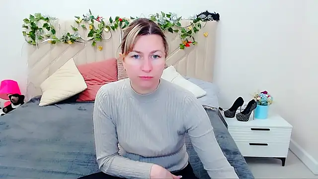 Snapshot of Incredible_Ariela chatting on 02.22.26 Incredible Ariela online show from 02.22.26