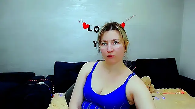 Snapshot of Incredible_Ariela chatting on 03.01.26 Incredible Ariela online show from 03.01.26