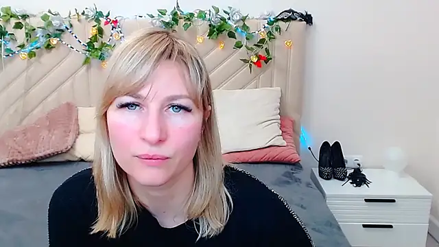 Snapshot of Incredible_Ariela chatting on 03.17.26 Incredible Ariela online show from 03.17.26