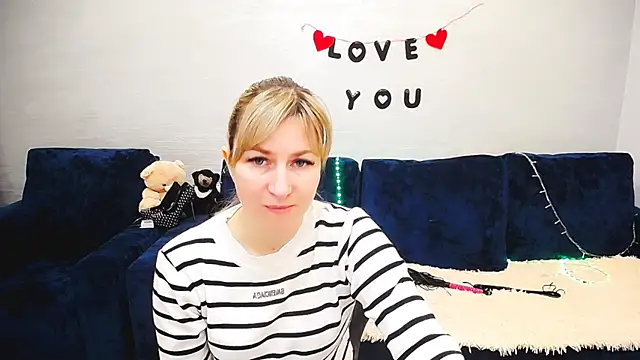 Snapshot of Incredible_Ariela chatting on 03.30.26 Incredible Ariela online show from 03.30.26