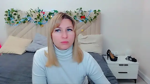 Snapshot of Incredible_Ariela chatting on 04.29.26 Incredible Ariela online show from 04.29.26