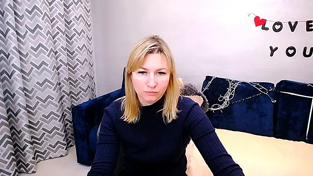 Snapshot of Incredible_Ariela chatting on 05.01.26 Incredible Ariela online show from 05.01.26