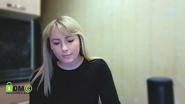 Snapshot of Smoorodinkaa chatting on 03.17.26 Smoorodinkaa online show from 03.17.26